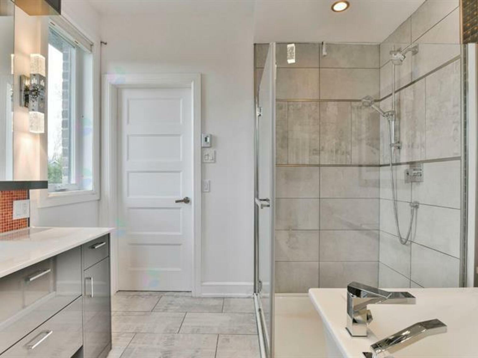 305 Rue Gagné, Terrebonne (Terrebonne), Québec J6Y1H6